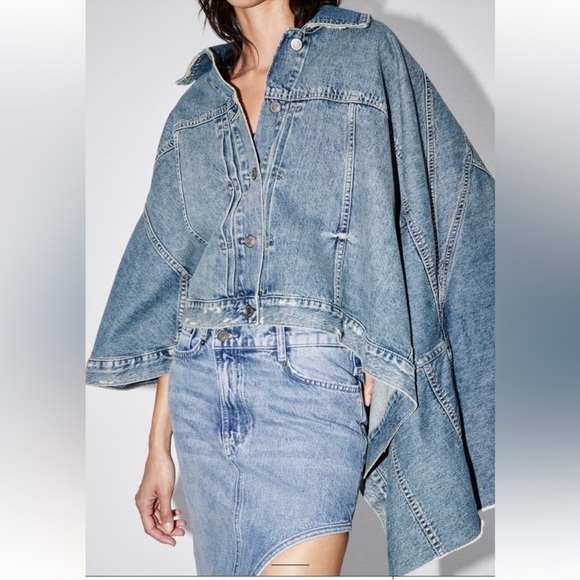 Zara ASYMMETRICAL DENIM CAPE NWT Limited Edition Size Medium Bloggers Favorite - Picture 4 of 13